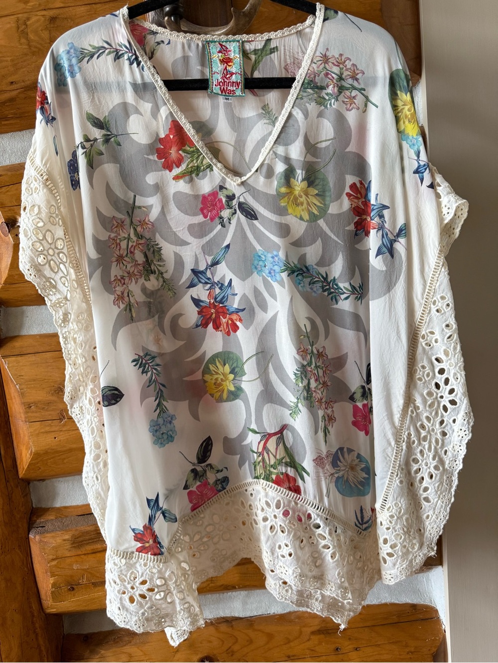 Johnny Was Cream Floral Lace-Trim V-Neck Tunic M